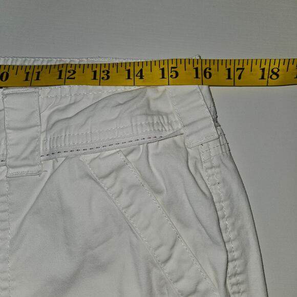 Women's Gloria Vanderbilt White Cargo Capris Sz 8 Roll Tab Hem Summer Ready - Picture 5 of 8